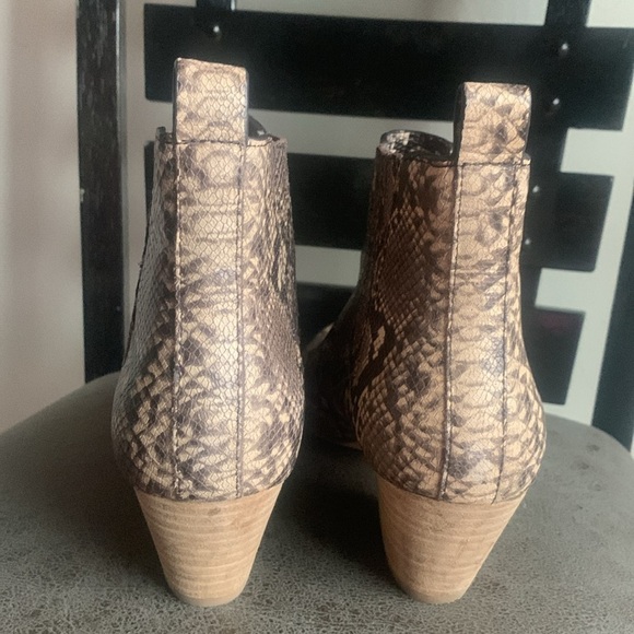 Splendid Snake Print Ankle Boots Sz 6 - Picture 4 of 12